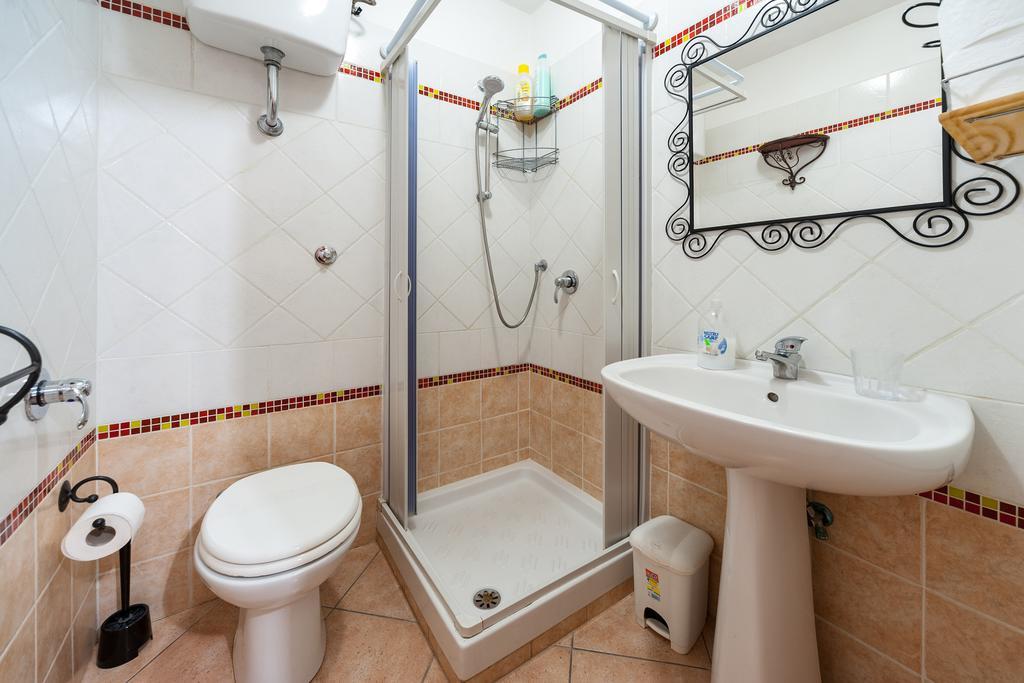 Vatican Rose Aparthotel Roma Esterno foto