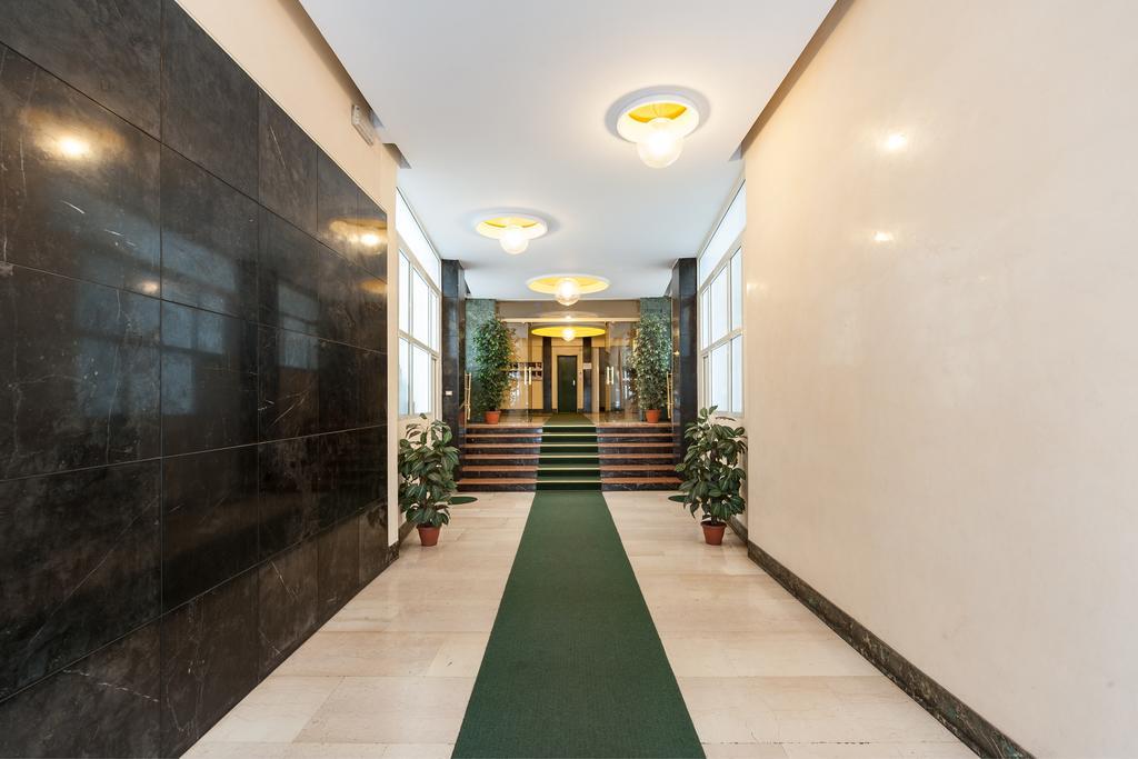 Vatican Rose Aparthotel Roma Esterno foto